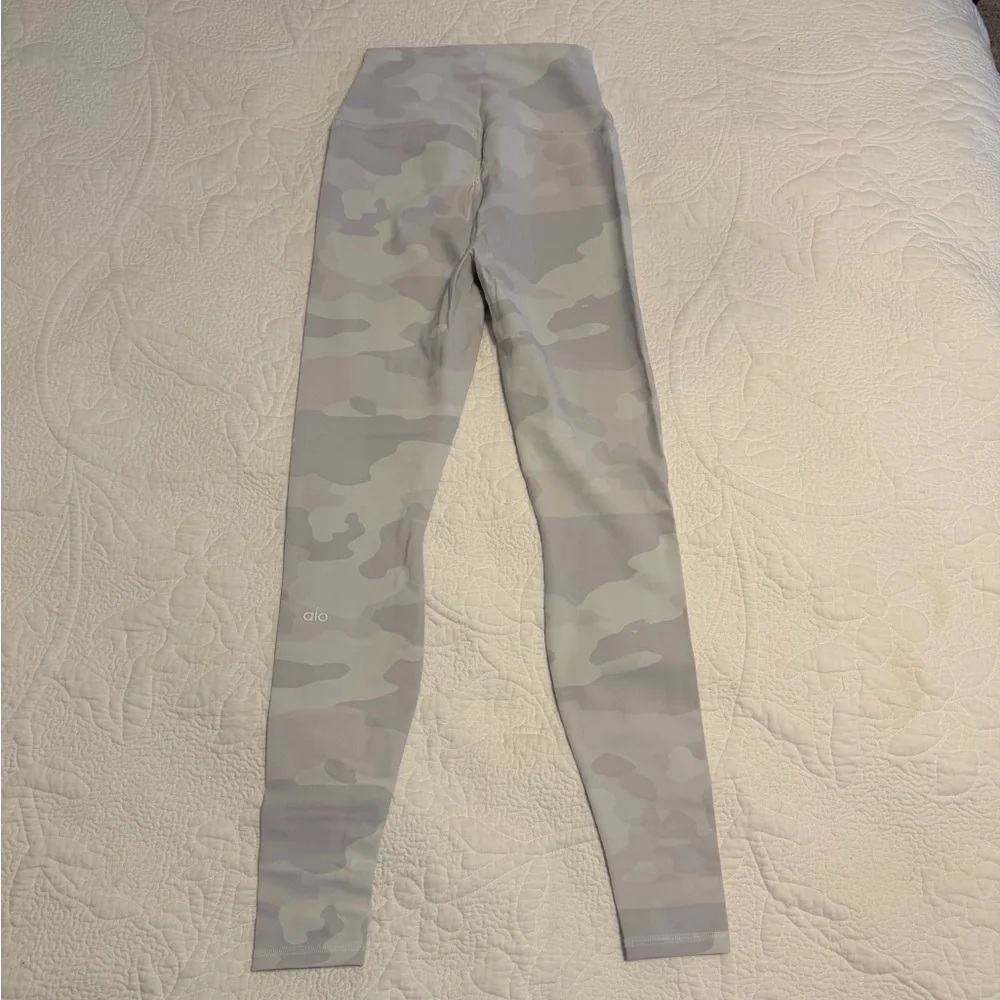 Alo High-Waist Leggings